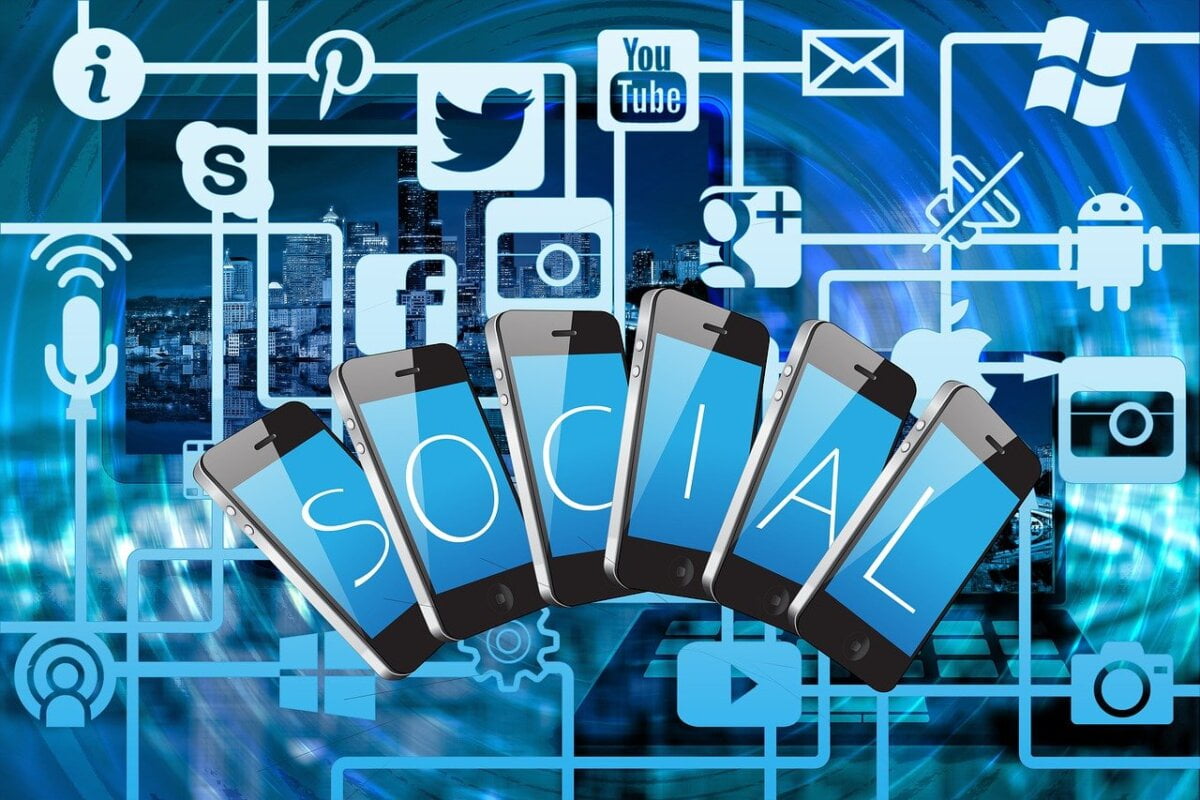 Οι Επιπτώσεις κοινωνικών δικτύων στην οικονομία: Πώς οι κοινωνικές πλατφόρμες διαμορφώνουν τις αγορές